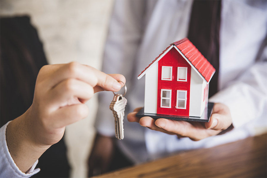 Un agent immobilier peut-il acheter un bien qu’il a en vente ?